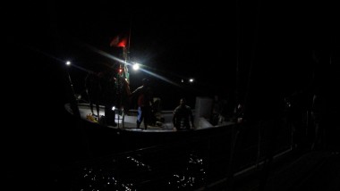Rencontre avec des pêcheurs Marocains en pleine nuit à 30miles des côtes